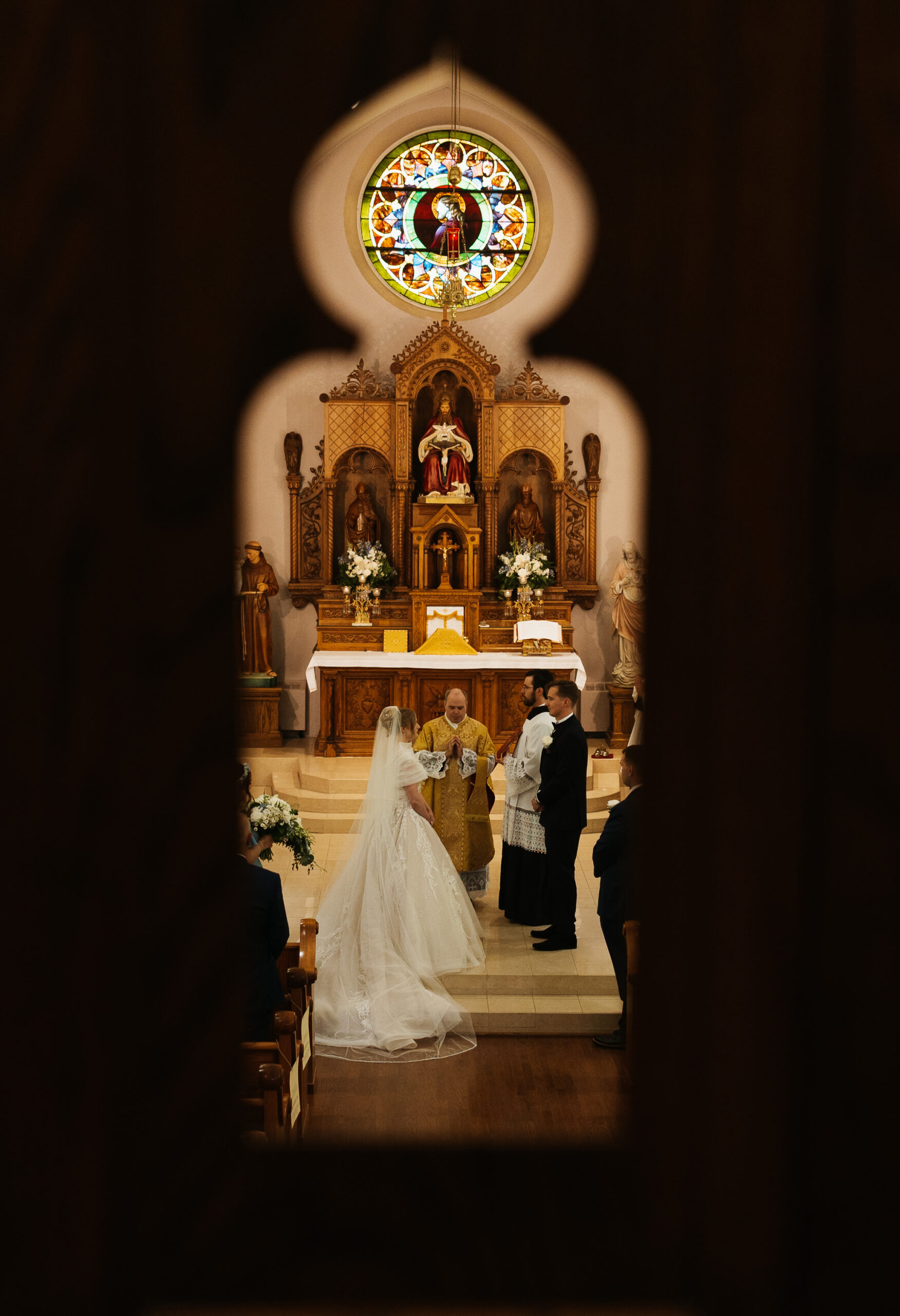 catholic wedding with bride and groom