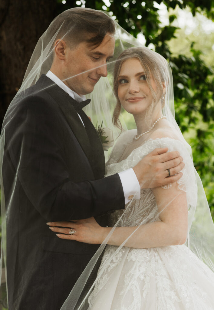 bride and groom at catholic wedding in kansas city